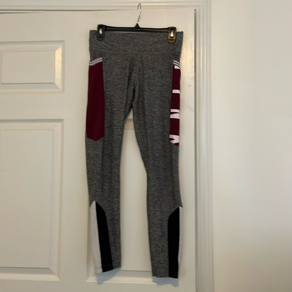 Victoria Secret PINK ULTIMATE Sz. M leggings